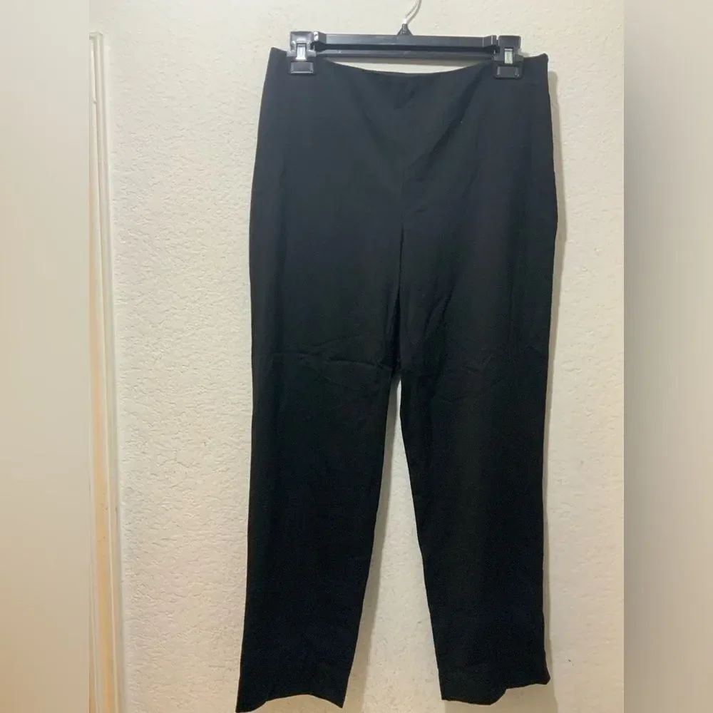 St. John Caviar black ankle pants, side zipper cropped pants, black pants